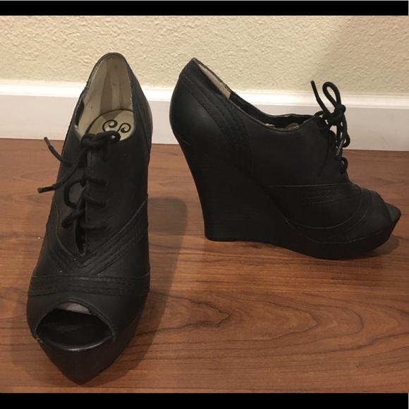 🌸SOLD🌸 Seychelles Oxford Platforms Sz 8.5 - Picture 1 of 5